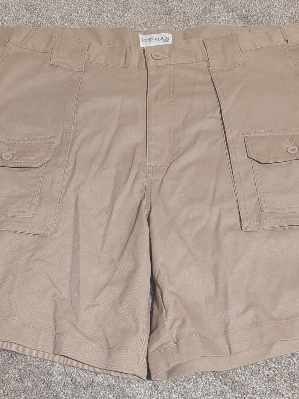 John Blair Comfort Fit Cargo Shorts – Hidden Elastic Waistband Size 40